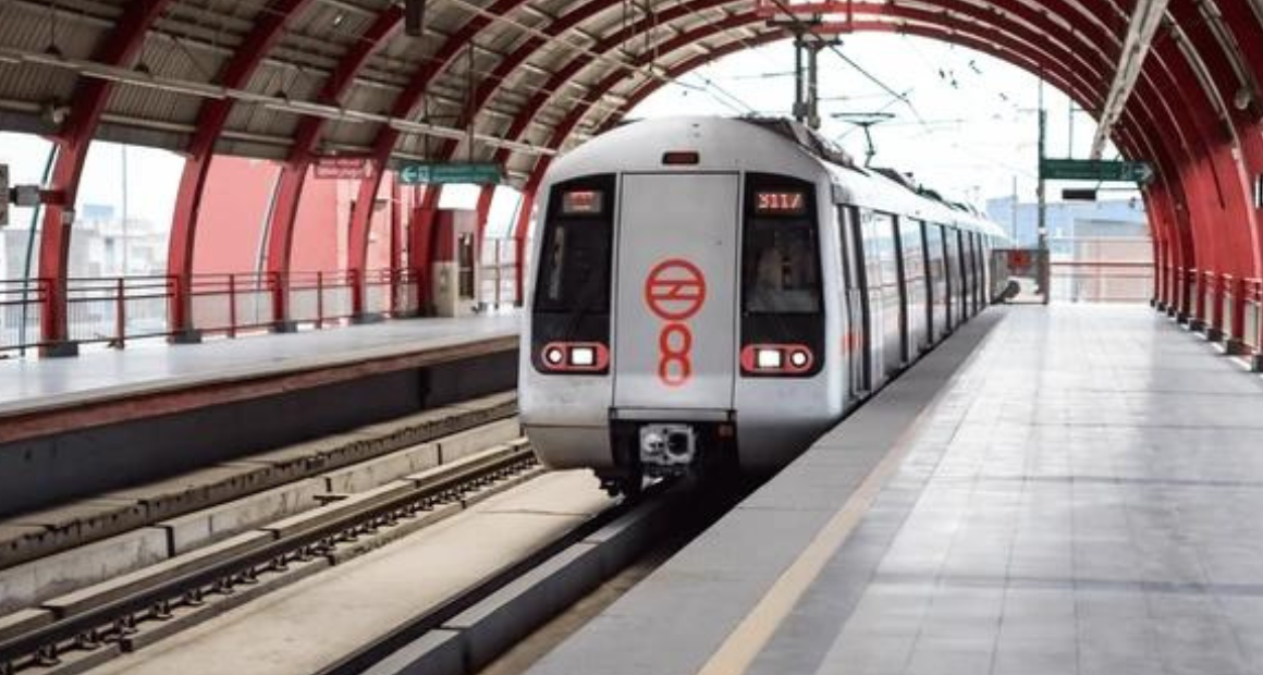 The Metro Corridor Connecting  Botanical Garden | To The Aqua Line