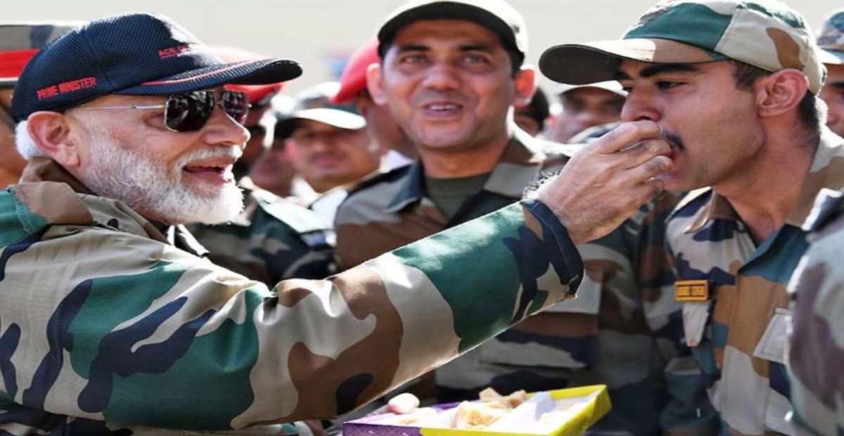 Prime Minister Modi celebrated Diwali with soldiers in Kutch