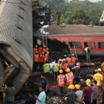 Moving Paseenger Train falls in Thane Maharastra, 4killed…